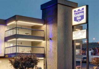 Knights Inn Phoenix at N Black Canyon Hwy