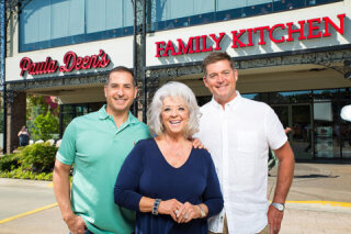 Paula Deen’s Family Kitchen