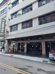 金家園大旅社門口