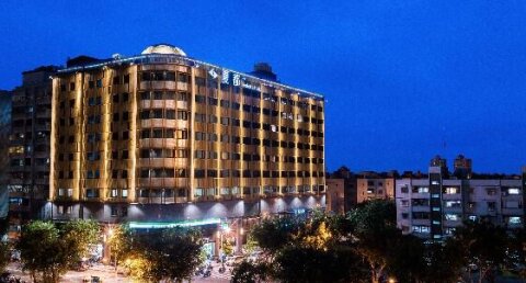 感受在地文化，放空心靈，就該自在享受。夏都城旅陪伴您以最自在的步伐，漫遊屬於自己的新城市。