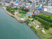 八里左岸漫步廣場