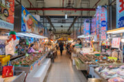 東港漁港漁產品直銷中心(原華僑市場)