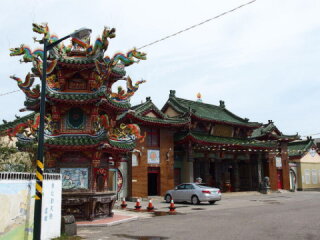 威靈殿