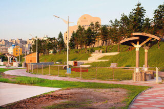 寵物公園佔地0.2公頃，分有大、小型狗使用場地