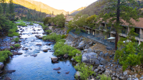 Yosemite View Lodge