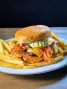 Queens Burgers - Pacoima