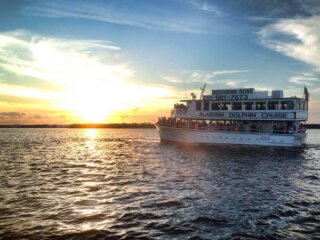 Southern Rose Dolphin Trips and Parasailing
