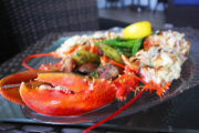 Crow&#039;s Nest Restaurant, Tavern &amp; Marina