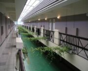 簡愛汽車旅館