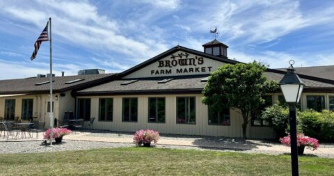 Brown&#039;s Orchards &amp; Farm Market