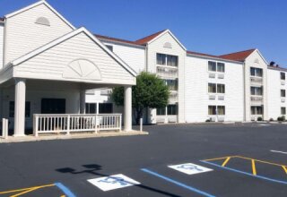 Motel 6 Maryland Heights, MO