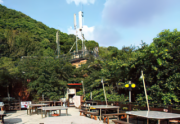 鴻興土雞城