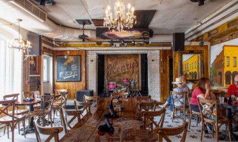 Henry&#039;s On The Market